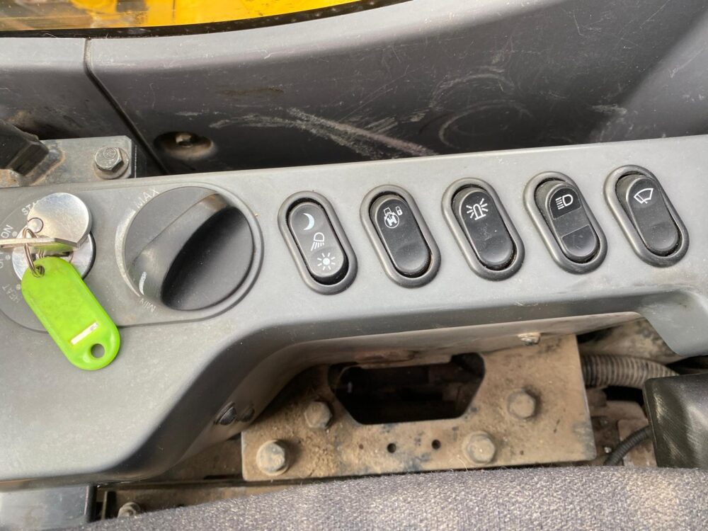 Komatsu PC138 Crawled Excavator Lamers Machinery (7)