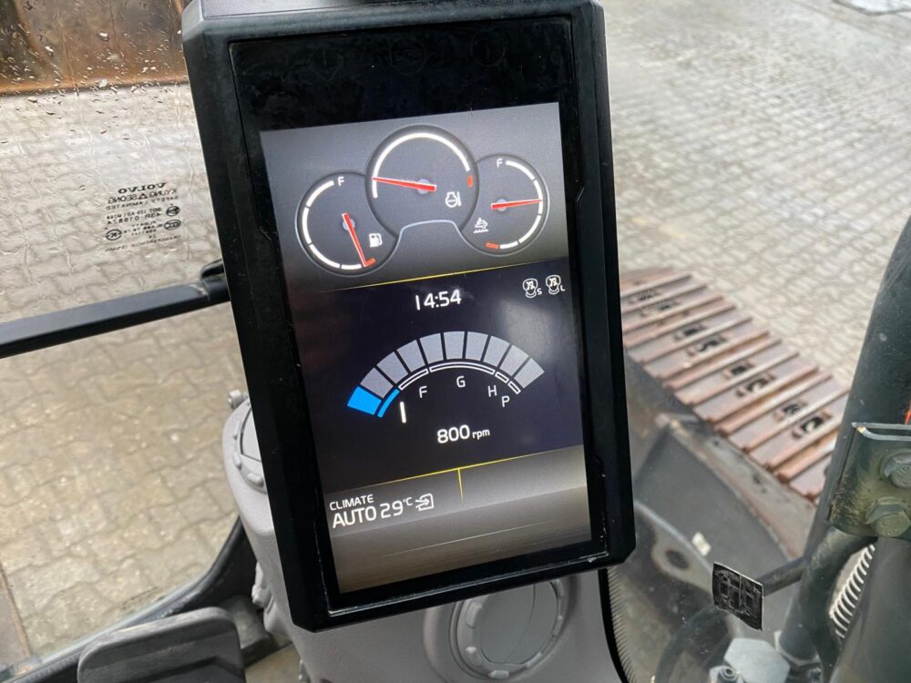 Volvo EC300 ELN Crawled Excavator Lamers Machinery (11)