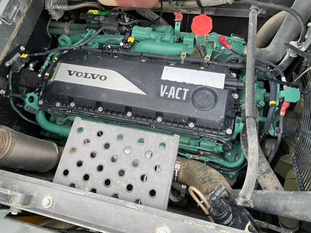 Volvo EC300 ELN Crawled Excavator Lamers Machinery (23)