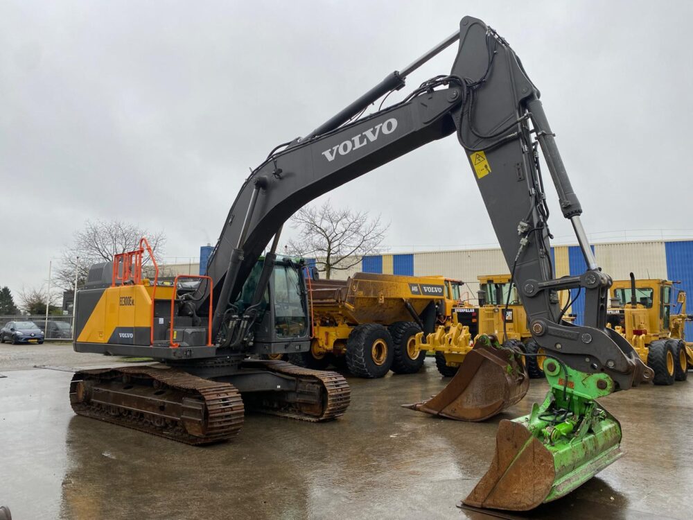 Volvo EC300 ELN Crawled Excavator Lamers Machinery (3)