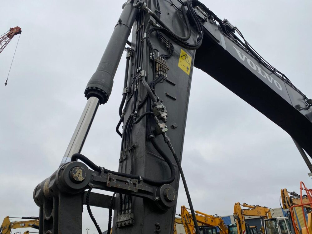 Volvo EC300 ELN Crawled Excavator Lamers Machinery (36)