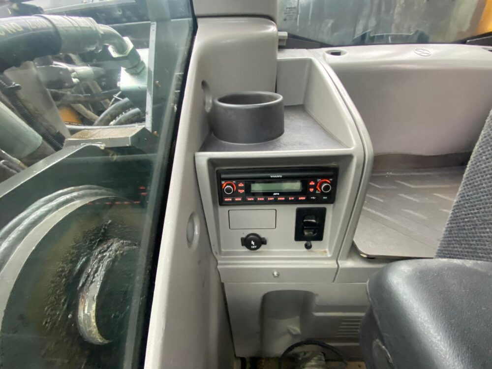 Volvo EC300 ELN Crawled Excavator Lamers Machinery (40)