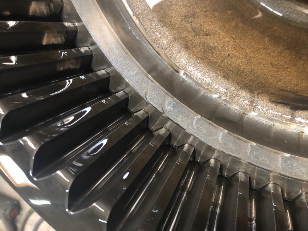 Komatsu D65-15 Finaldrive OEM 14X2700310