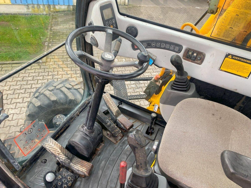jcb-js160w-mobiele-graafmachine