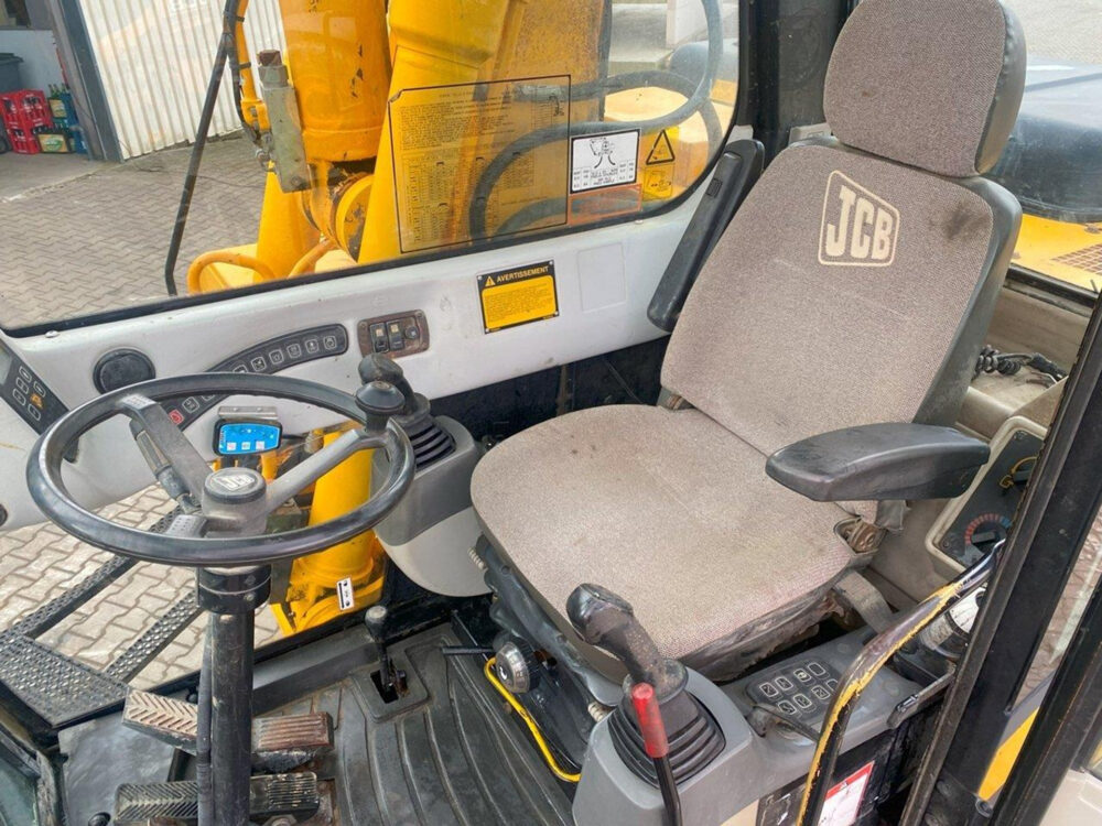 jcb-js160w-mobiele-graafmachine