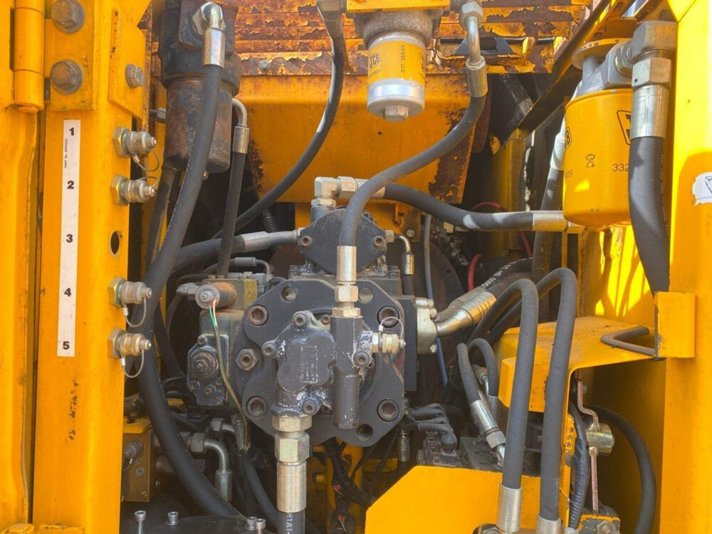 jcb-js160w-mobiele-graafmachine