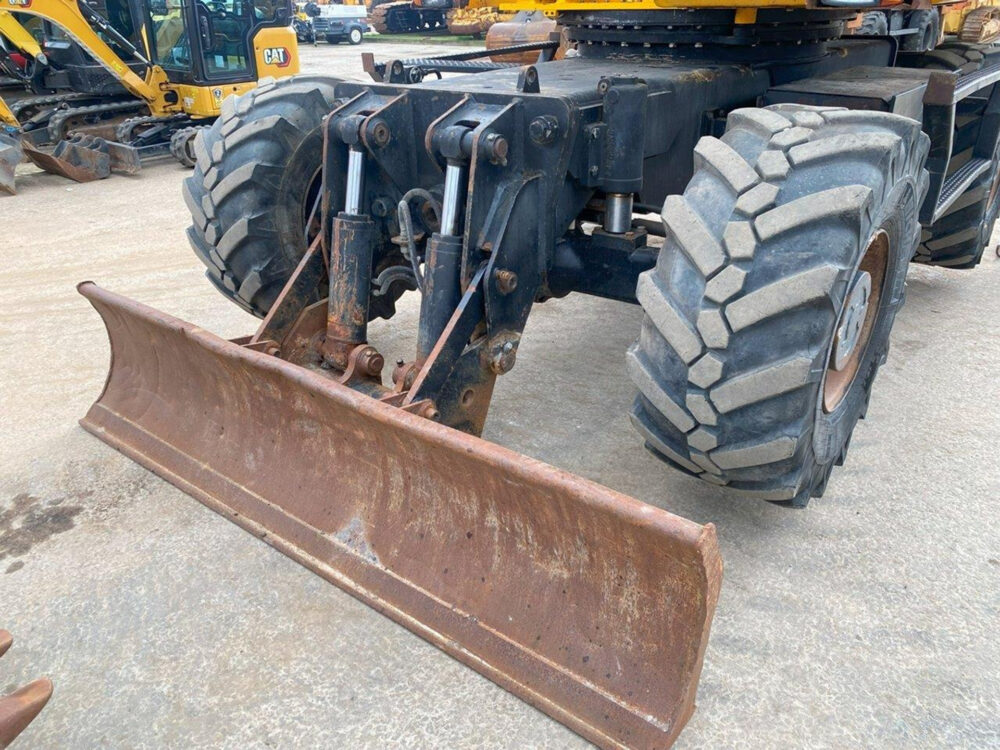 jcb-js160w-mobiele-graafmachine