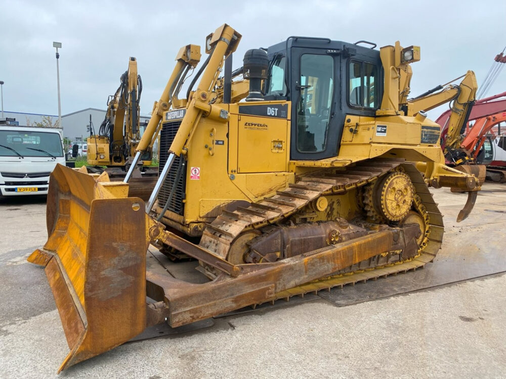 Caterpillar D6T XL rupsdozer