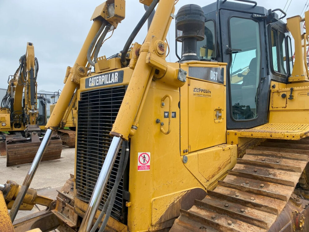 Caterpillar D6T XL rupsdozer