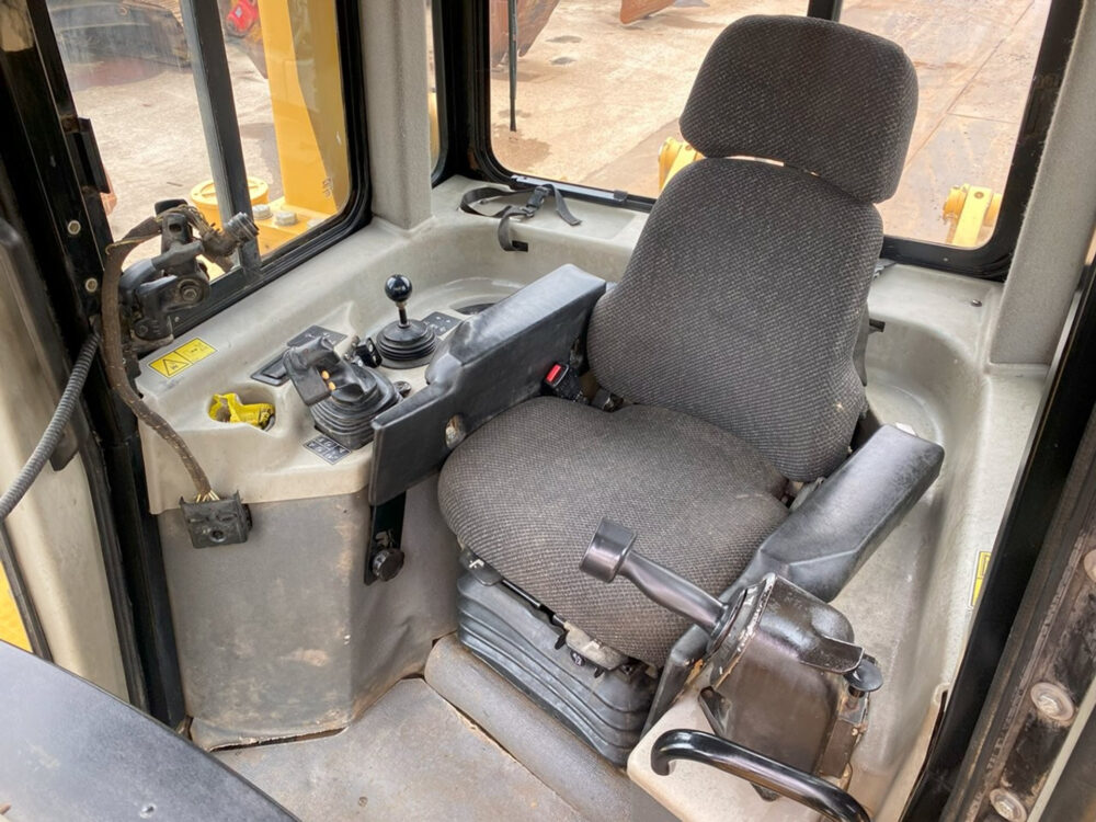 Caterpillar D6T XL rupsdozer