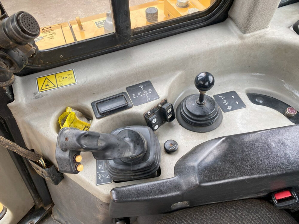 Caterpillar D6T XL rupsdozer
