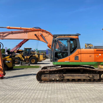 Doosan DX 255 LC rupsgraafmachine
