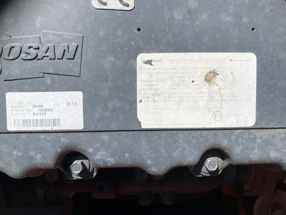 Doosan DX 255 LC rupsgraafmachine