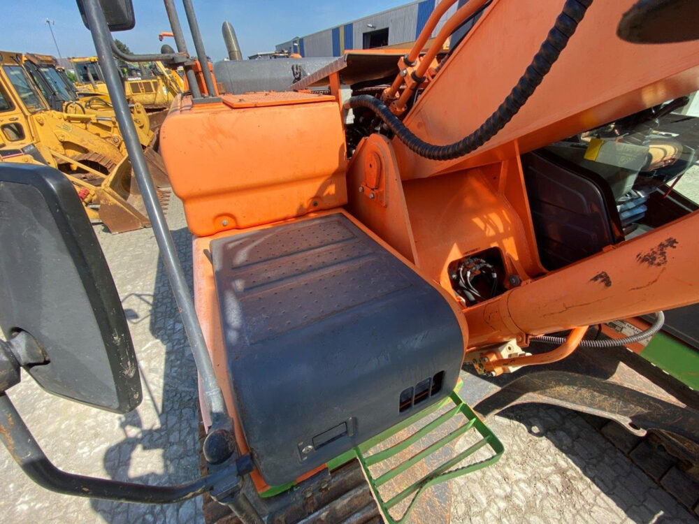 Doosan DX 255 LC rupsgraafmachine
