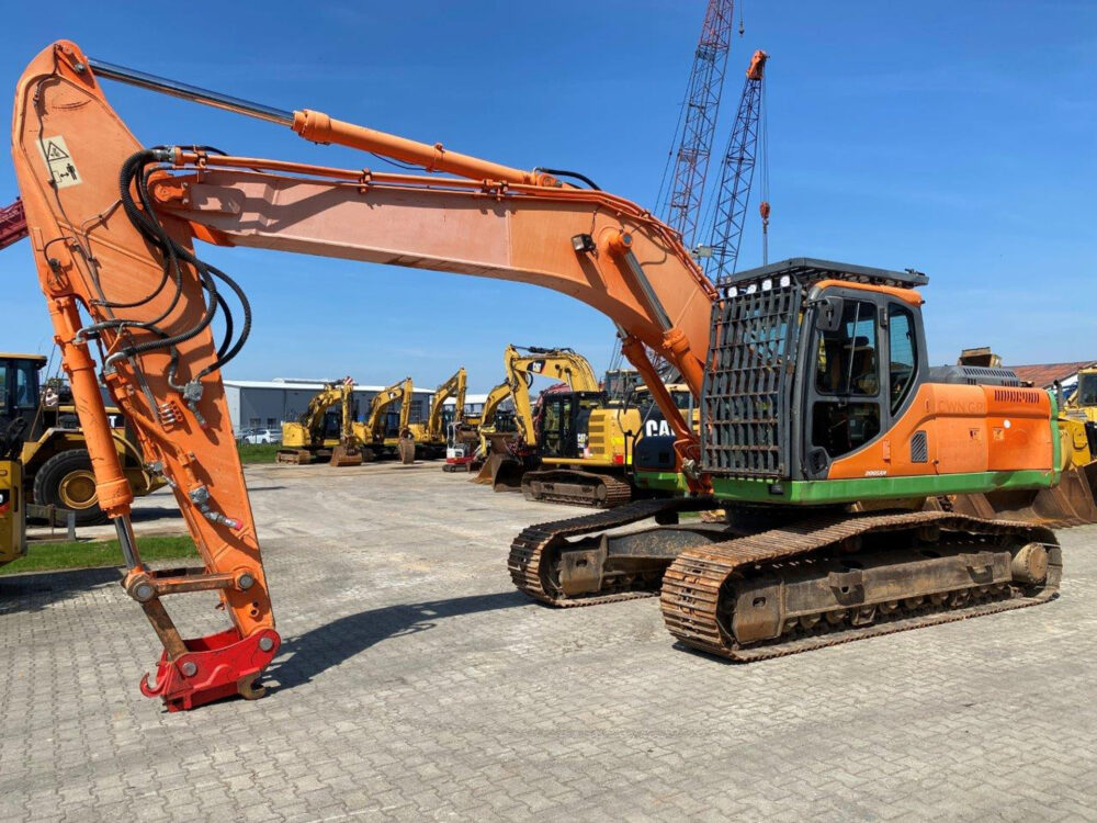Doosan DX 255 LC rupsgraafmachine