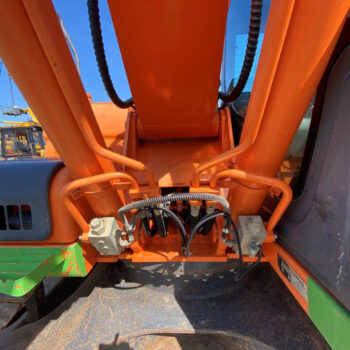 Doosan DX 255 LC rupsgraafmachine