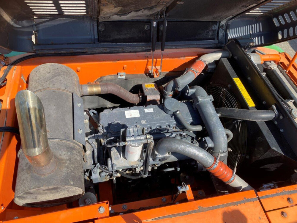 Doosan DX 255 LC rupsgraafmachine