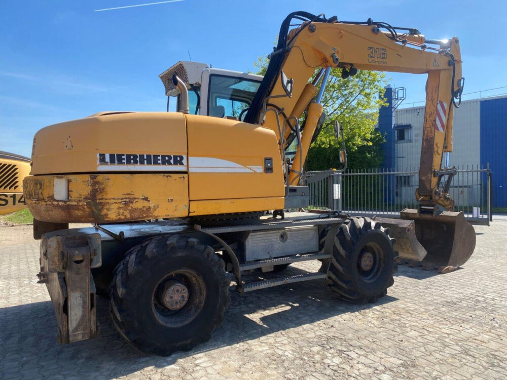 Liebherr A316 mobiele graafmachine