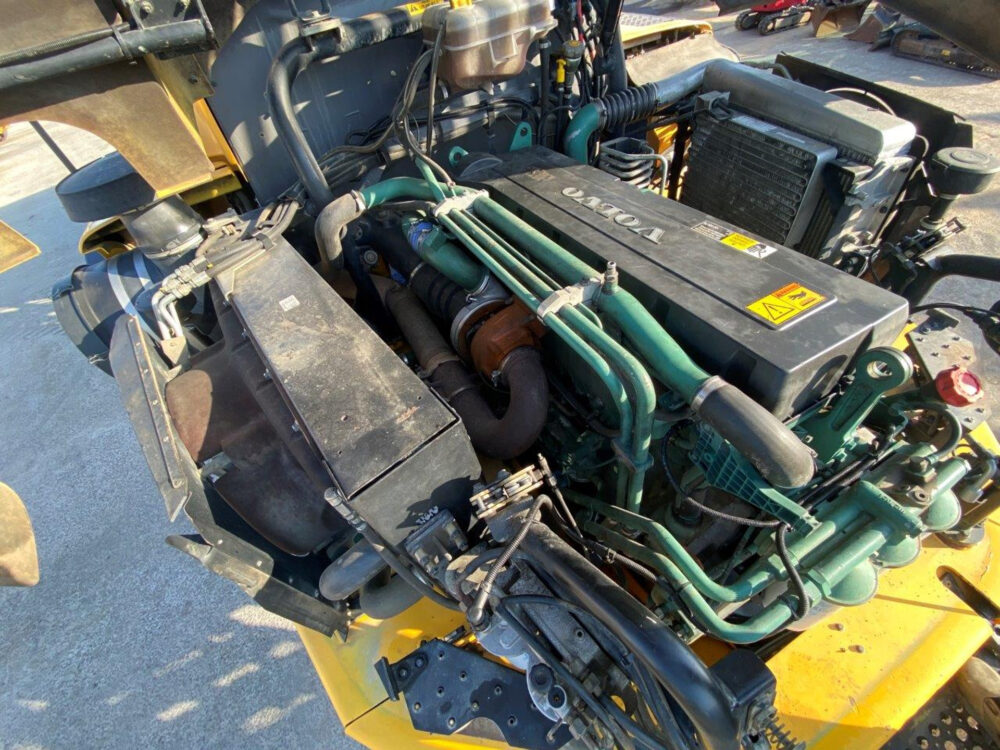 Volvo A40E 6×6 dumper