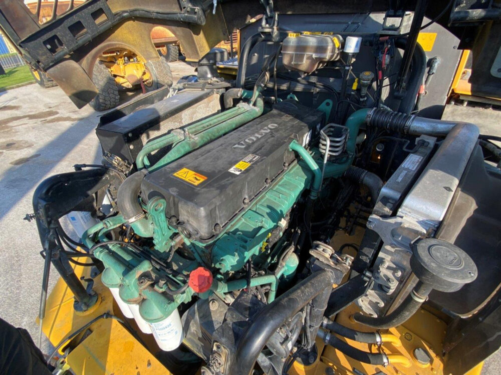Volvo A40E 6×6 dumper