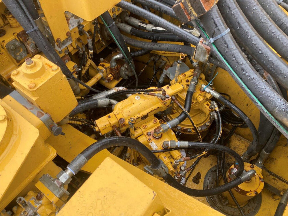 Caterpillar 350 L rupsgraafmachine