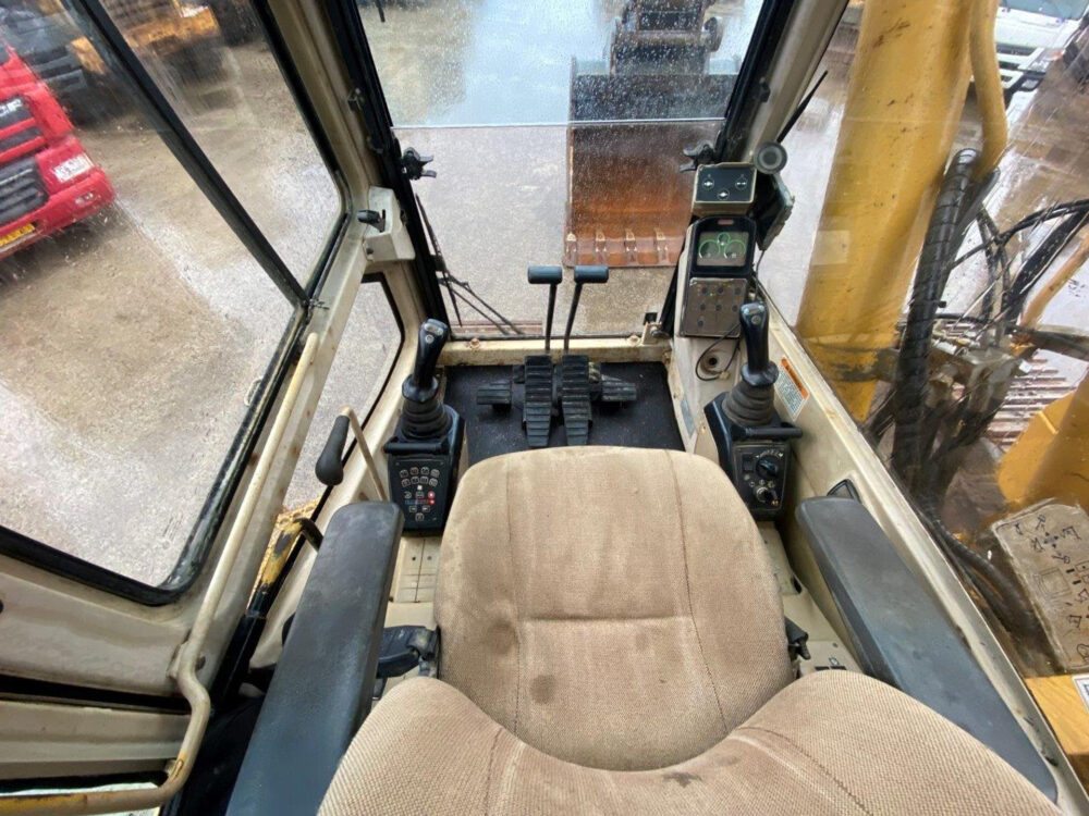 Caterpillar 350 L rupsgraafmachine