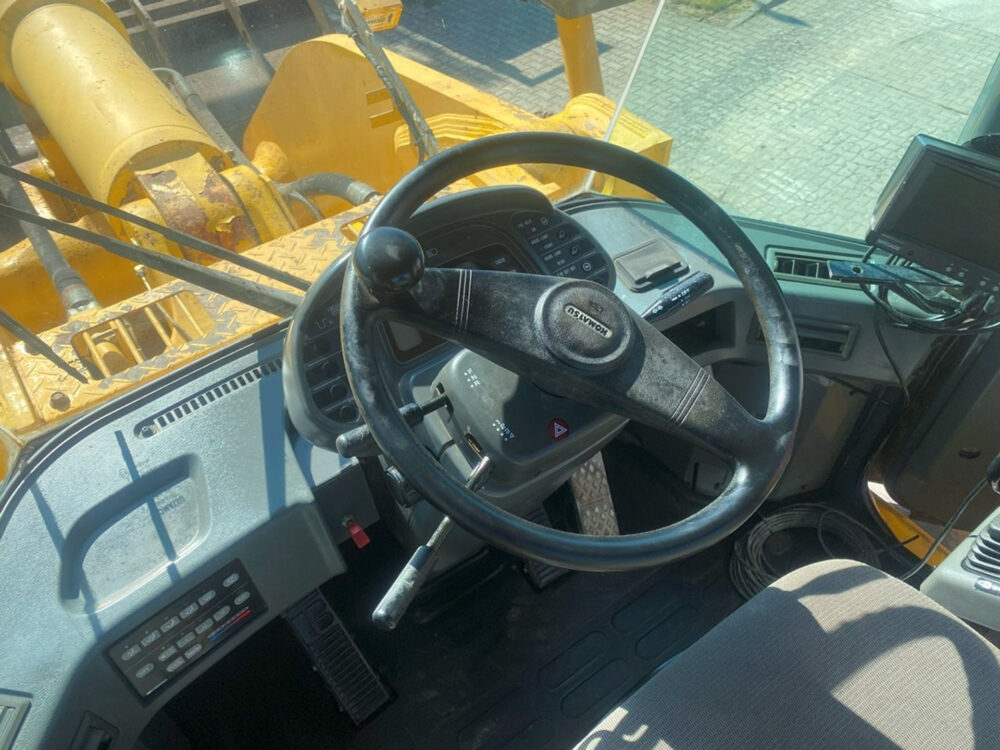 Komatsu WA 600-3 wiellader