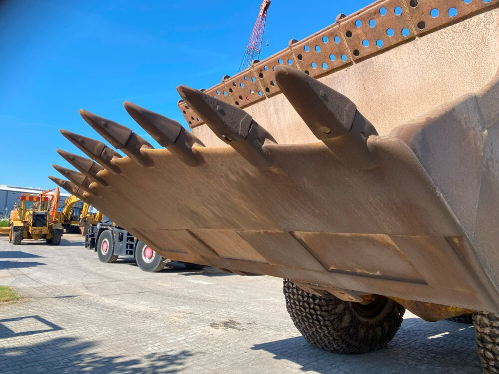 Komatsu WA 600-3 wiellader