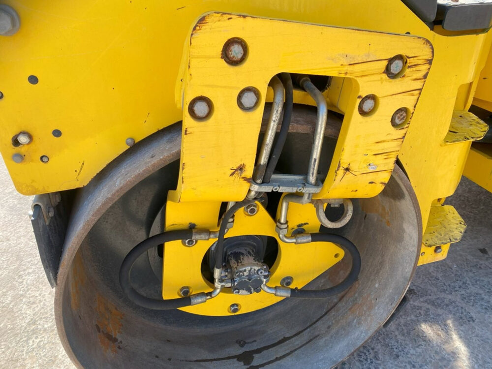 Bomag BW138 AD-5 wals