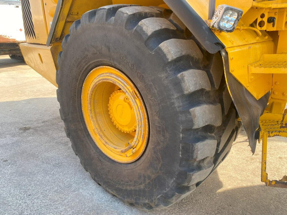 Volvo A30E 6×6 knikdumper