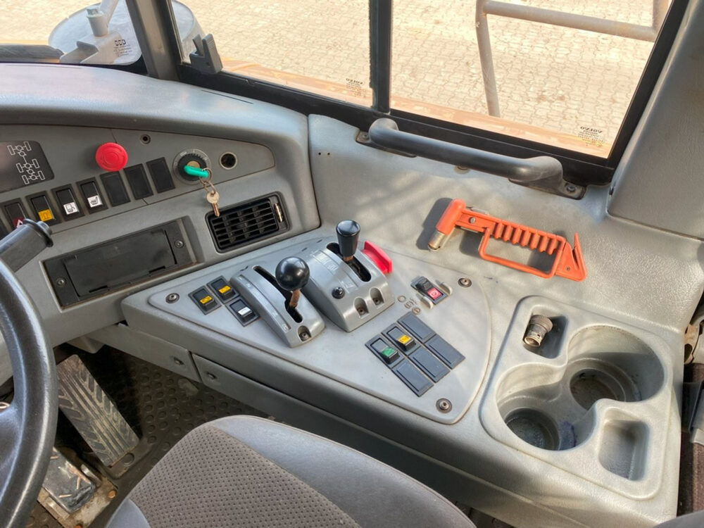 Volvo A30E 6×6 knikdumper
