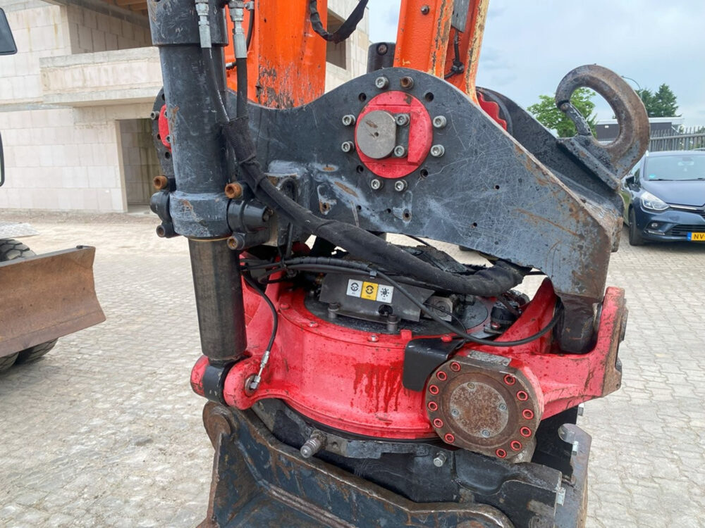 Hitachi ZX170W-6 mobiele graafmachine