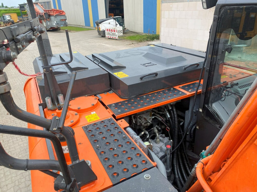 Hitachi ZX170W-6 mobiele graafmachine