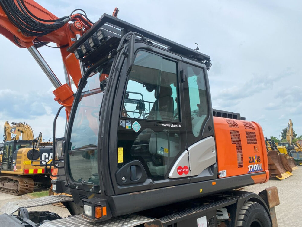 Hitachi ZX170W-6 mobiele graafmachine