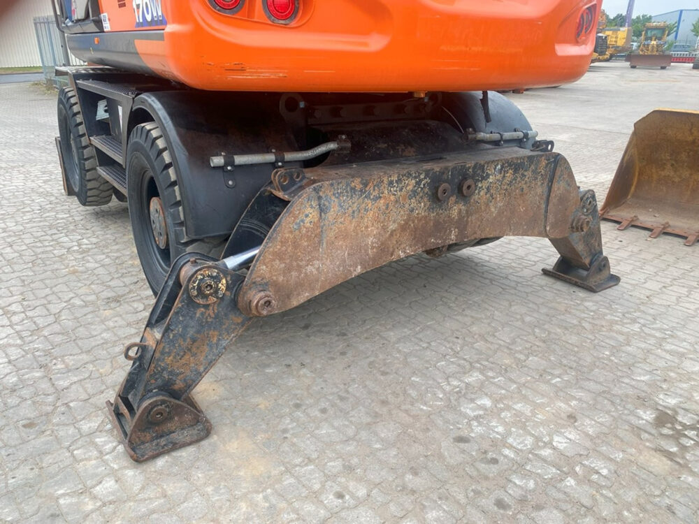 Hitachi ZX170W-6 mobiele graafmachine