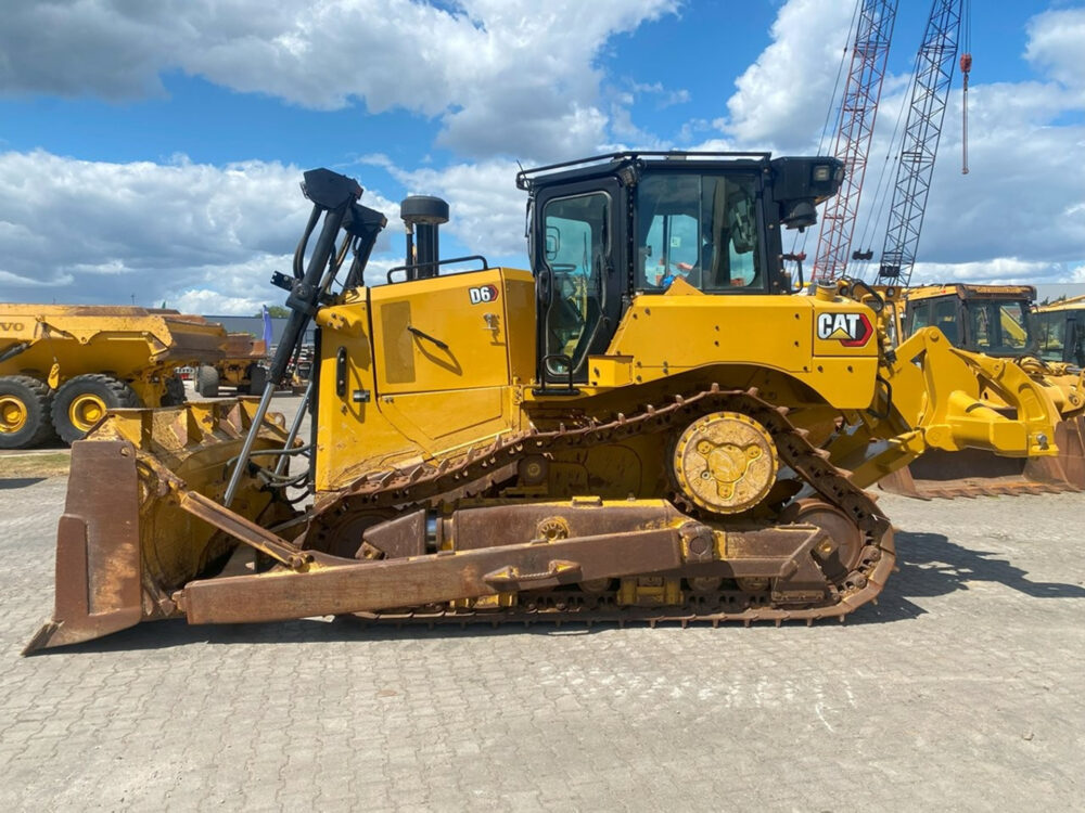 Caterpillar D6 XL next gen bulldozer