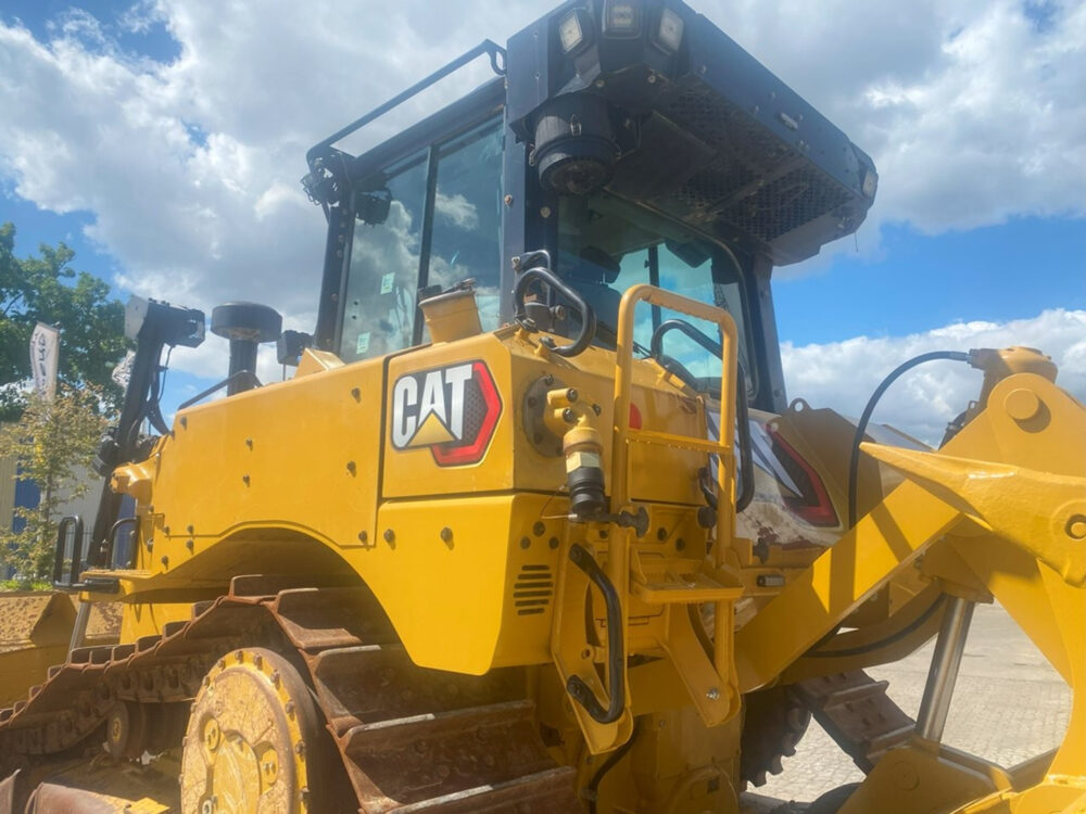 Caterpillar D6 XL next gen bulldozer