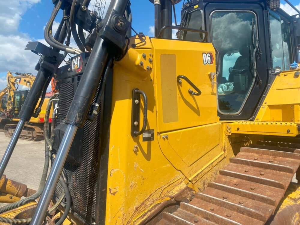 Caterpillar D6 XL next gen bulldozer