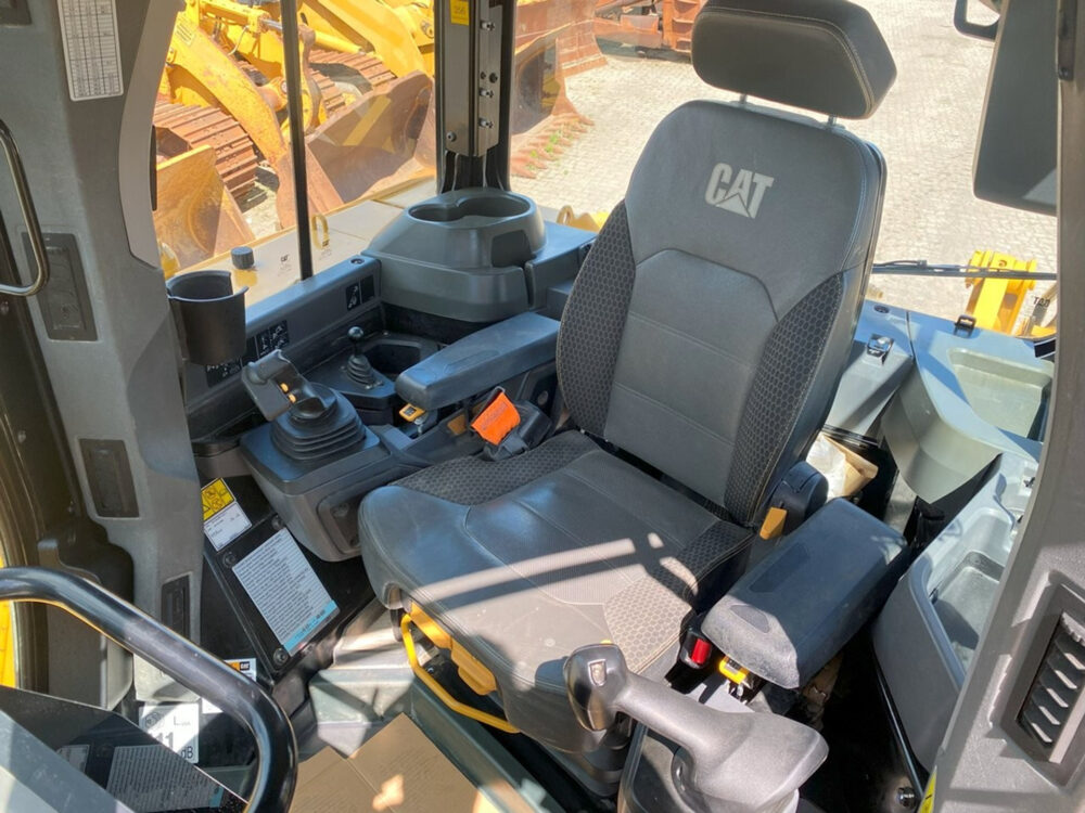 Caterpillar D6 XL next gen bulldozer