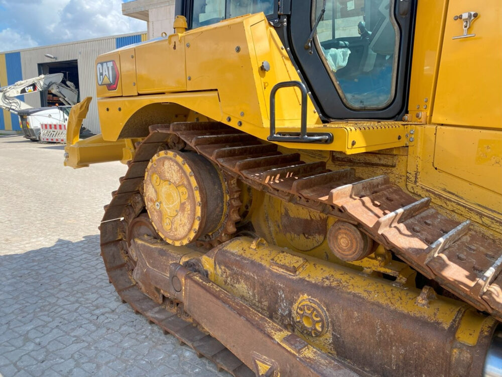 Caterpillar D6 XL next gen bulldozer