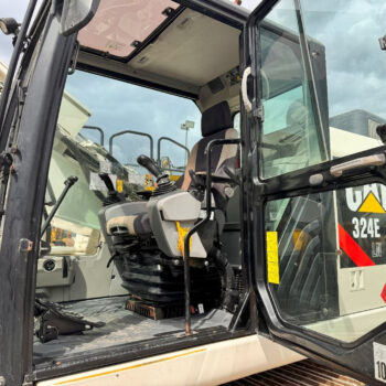 Caterpillar 324 E rupsgraafmachine