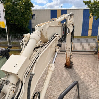 Caterpillar 324 E rupsgraafmachine