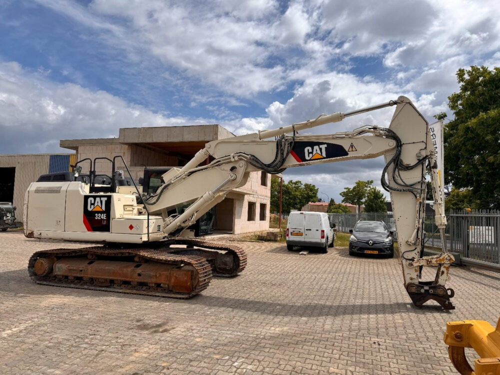 Caterpillar 324 E rupsgraafmachine