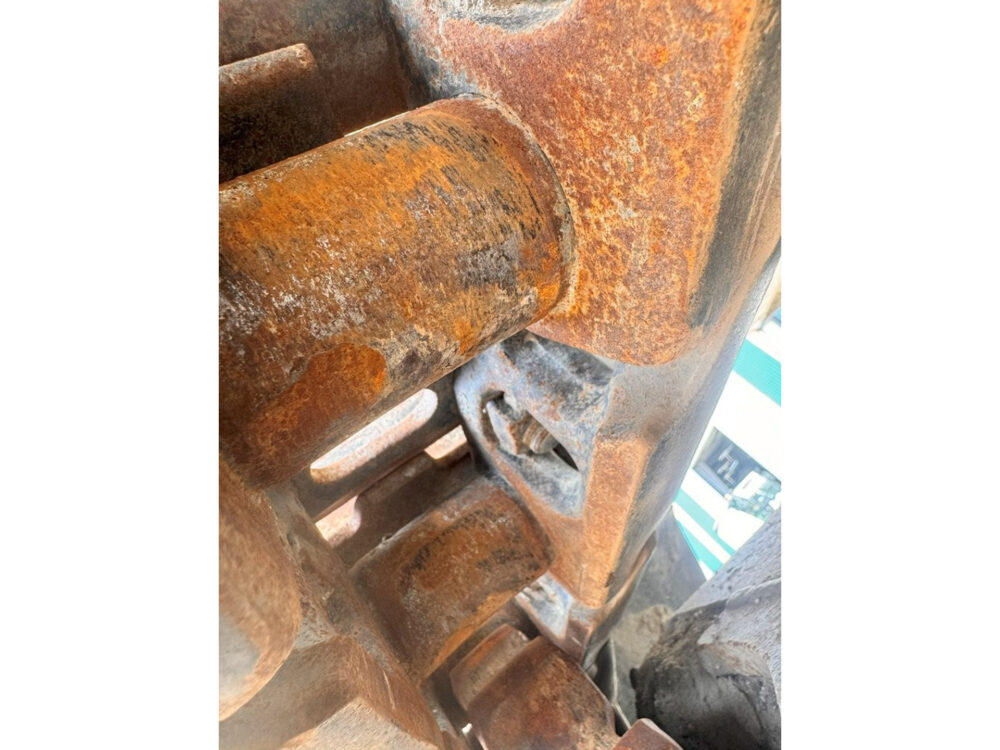 Caterpillar 324 E rupsgraafmachine