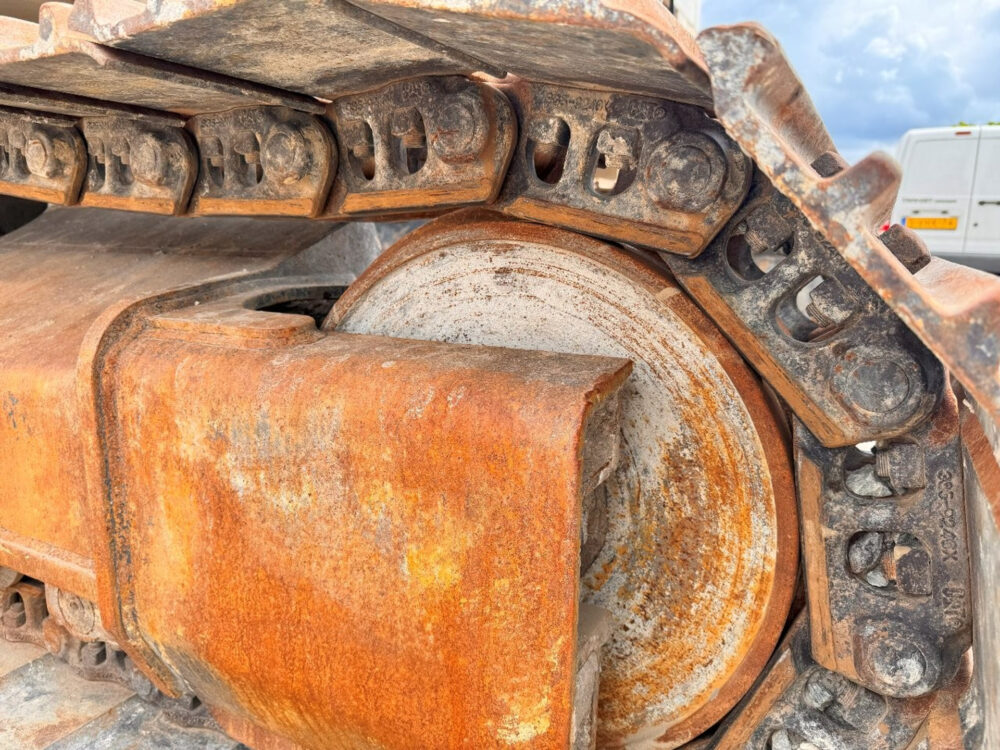 Caterpillar 324 E rupsgraafmachine