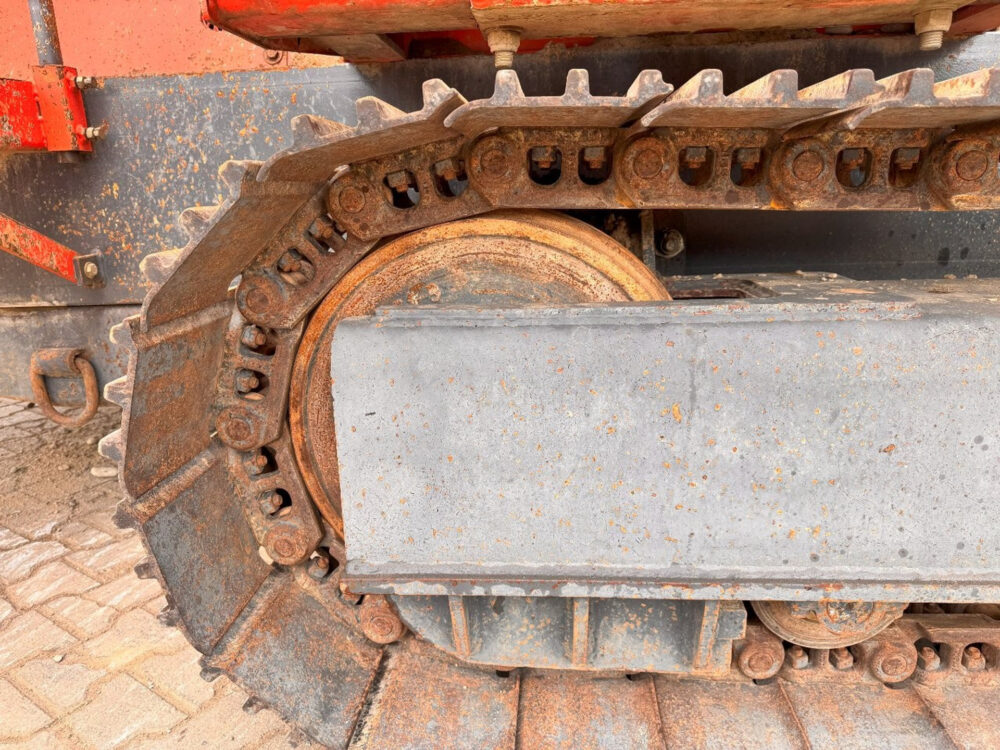 Sandvik QA331 rupsmobiele zeef
