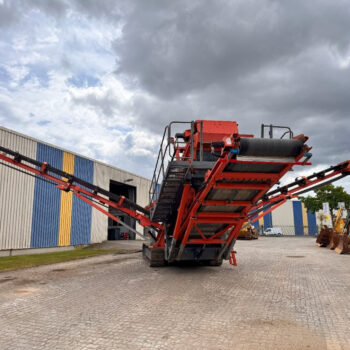 Sandvik QA331 rupsmobiele zeef