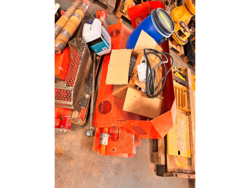 Sandvik QA331 rupsmobiele zeef