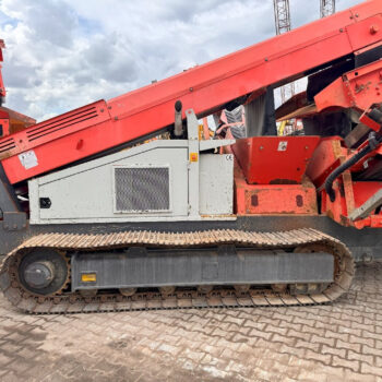 Sandvik QA331 rupsmobiele zeef