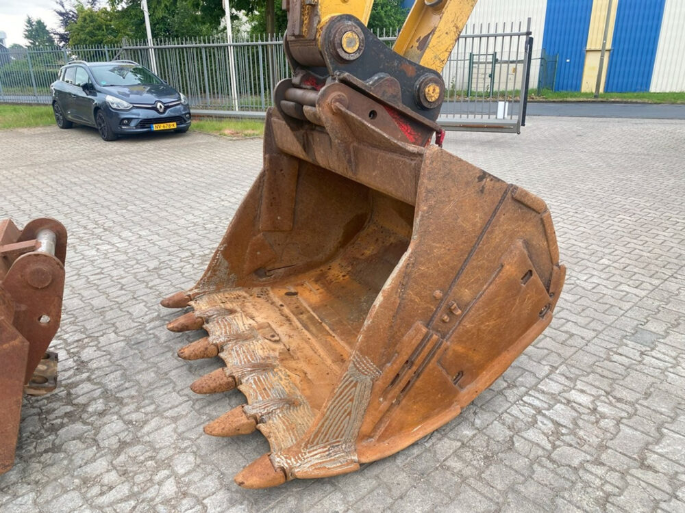 Caterpillar 329 ELN rupsgraafmachine